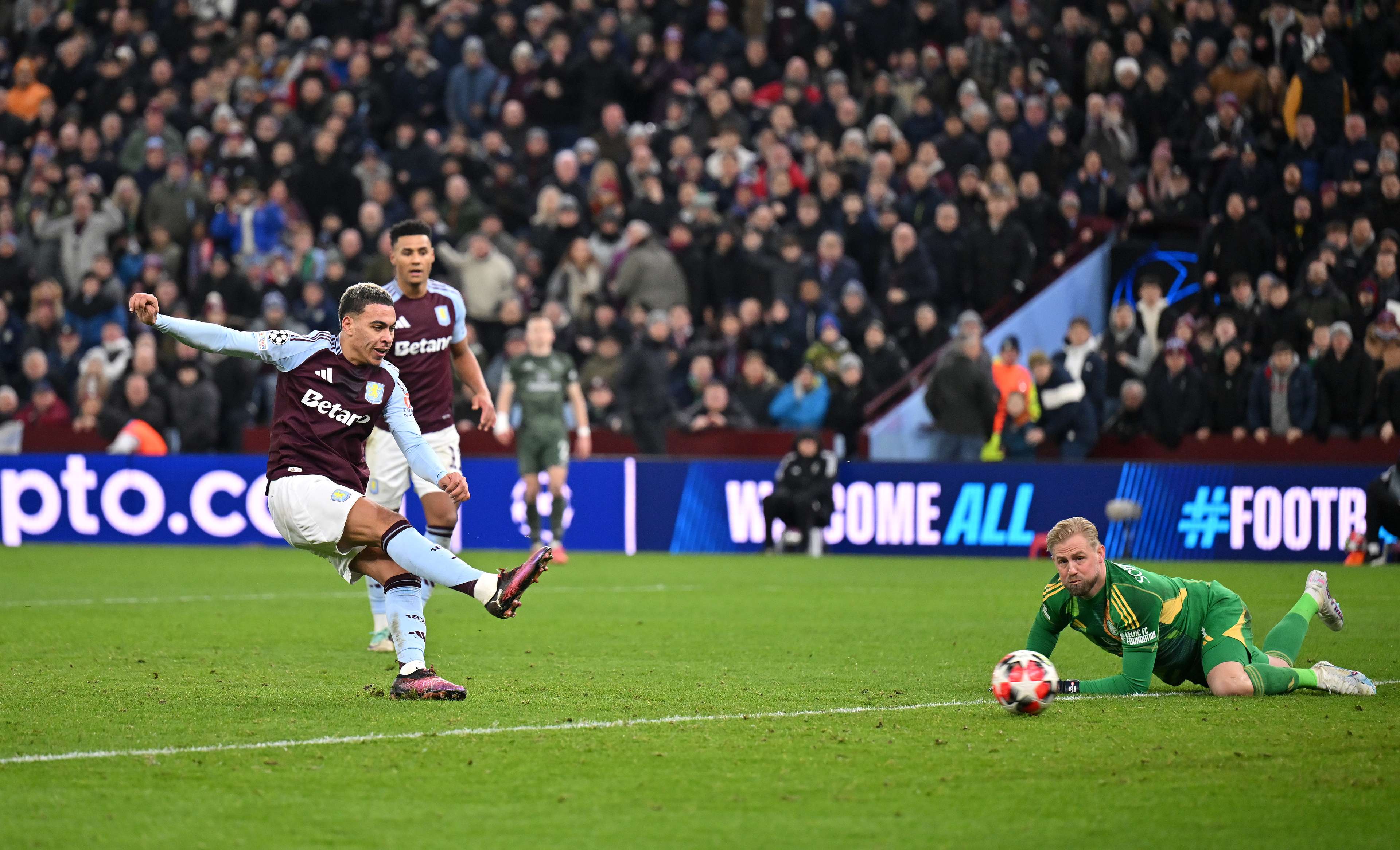 足球界以培 足球界以培